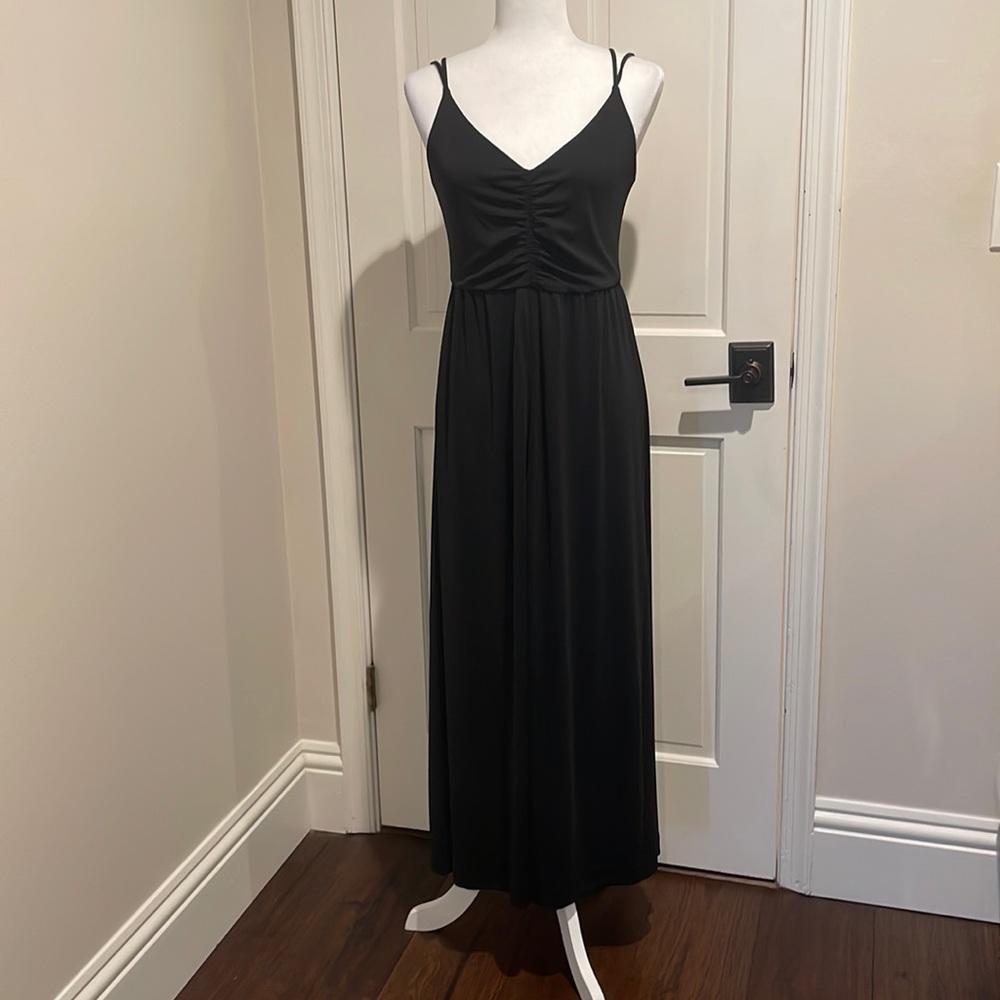 Banana Republic NWT Black Maxi Dress. Size SP.